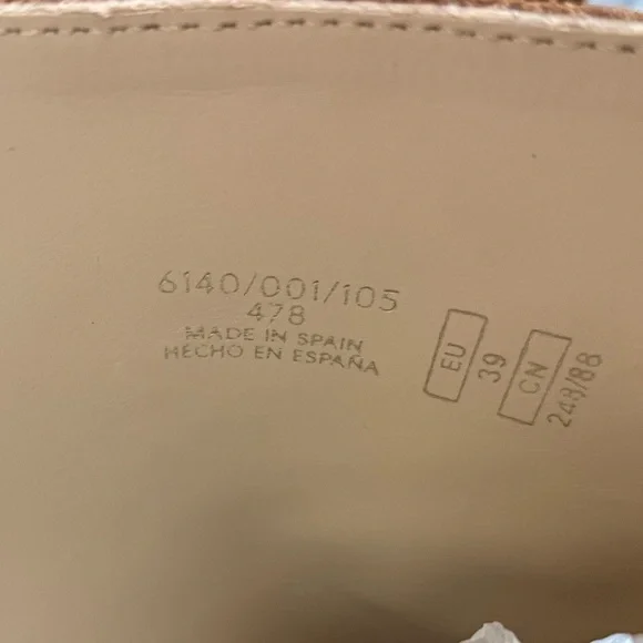 Zara Collection Camel Brown Suede Booties in Size 39 (US 8) - Picture 9 of 11